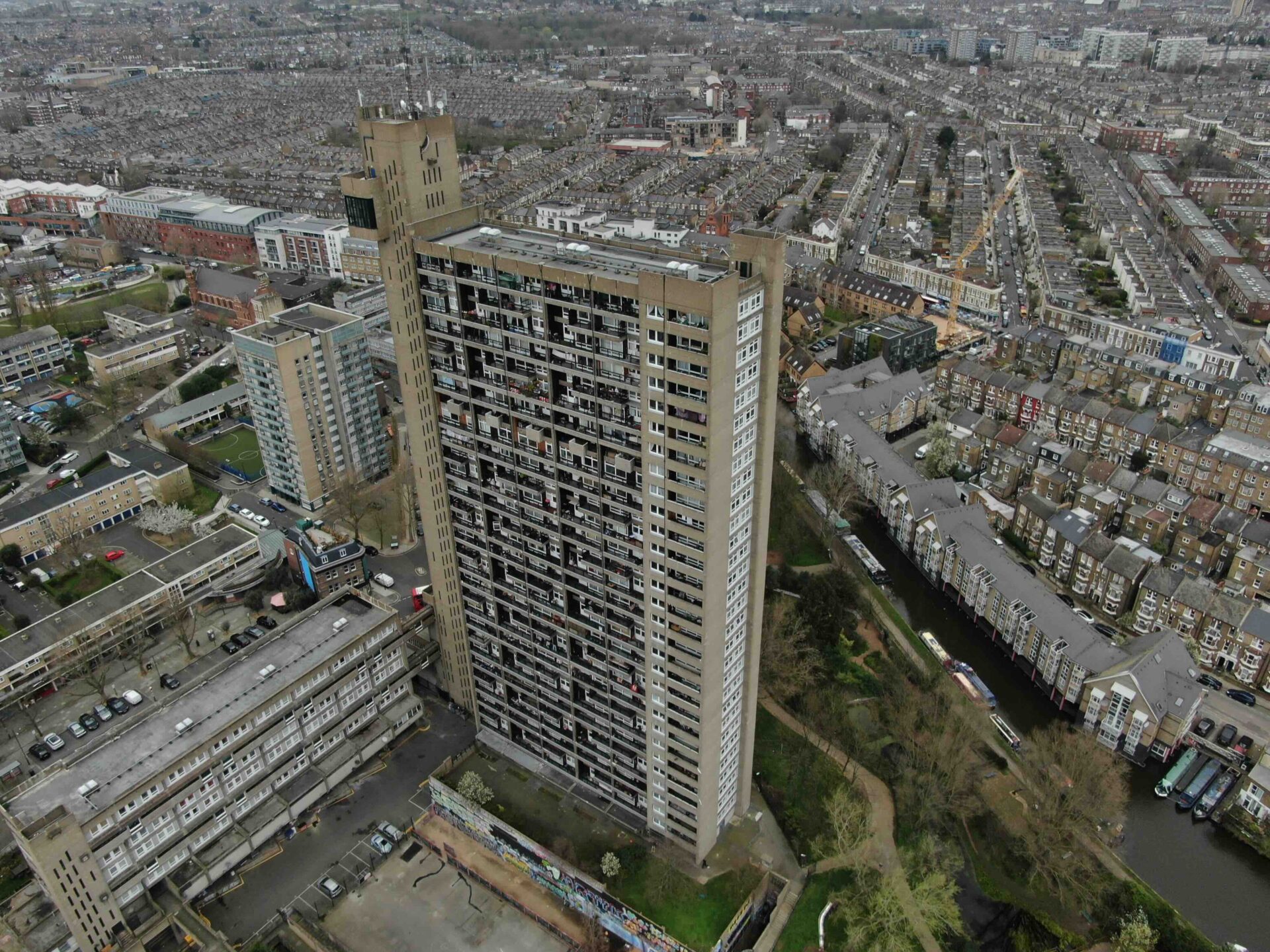 top introduction image Brutalism architecture